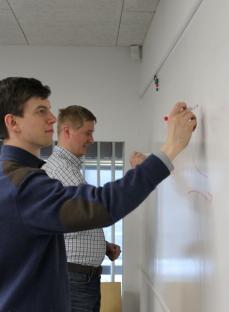 Маркерная краска на стене в офисе IT компании