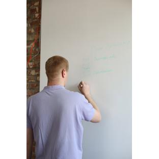 Маркерная стена в школе